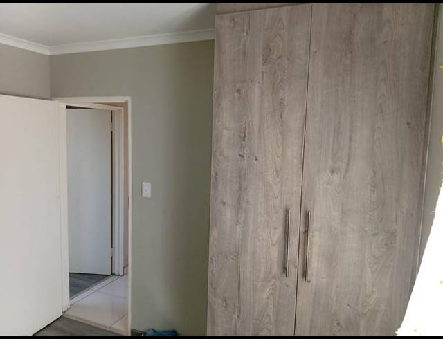 2 BEDROOM HOUSE FOR SALE IN WINDMILL PARK EXT